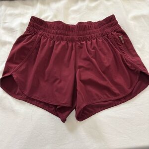 Lululemon, sz. 8, lined shorts